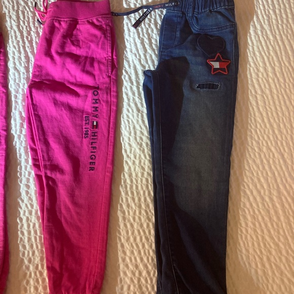 New Tommy Hilfiger Jogging pants - Picture 3 of 4